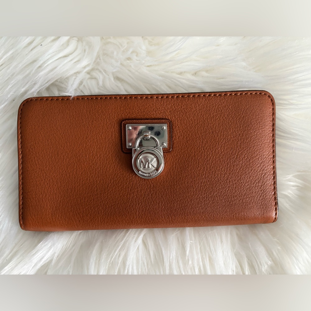 Michael Kors Tan Leather Wallet with Silver Accent